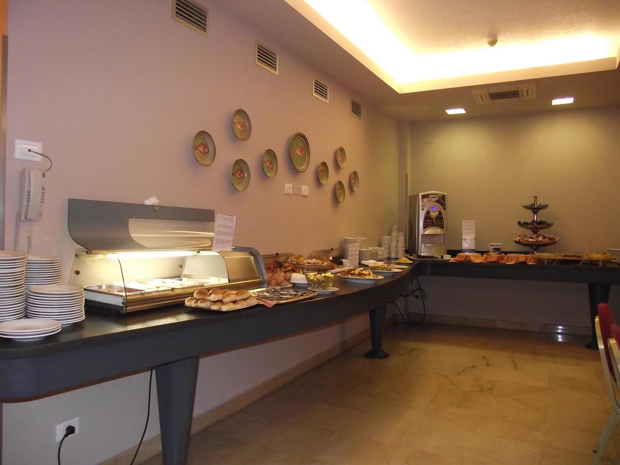 Hotel Mediterraneo — Photos 1